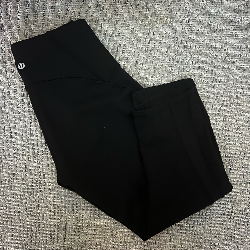 black lululemon crops, size 6, lightly worn,